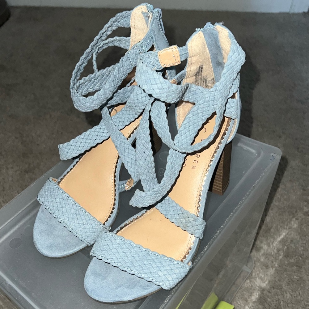 LC Lauren Conrad Baby Blue High Heel Women’s sz 6